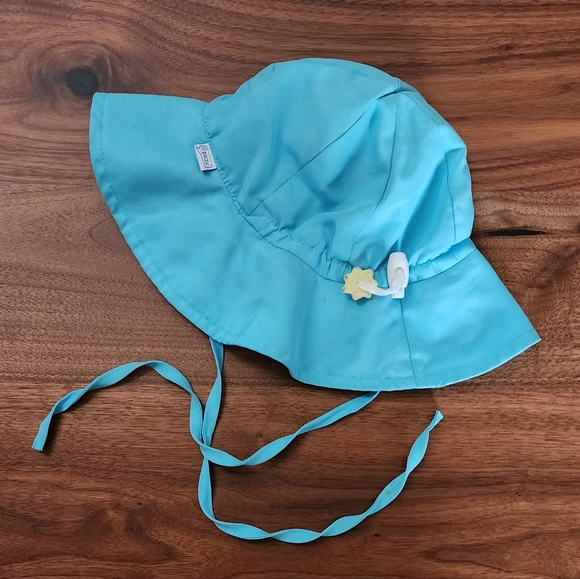 IPlay Newborn Sunhat - Picture 1 of 2